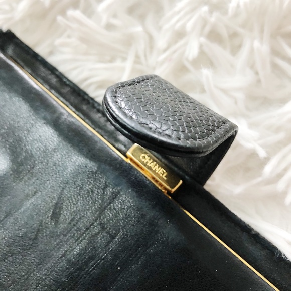 Timeless Vintage Chanel Caviar Purse Wallet - Picture 2 of 8